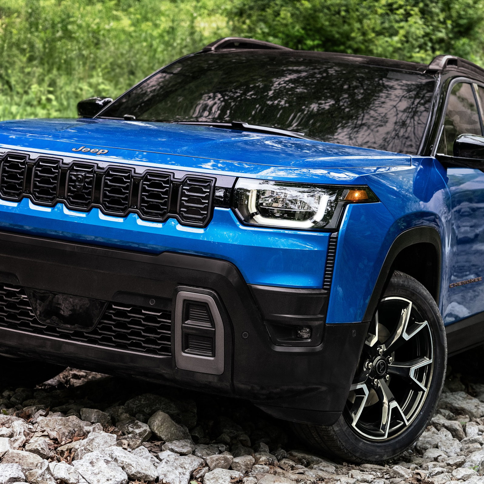 Jeep Cherokee - front